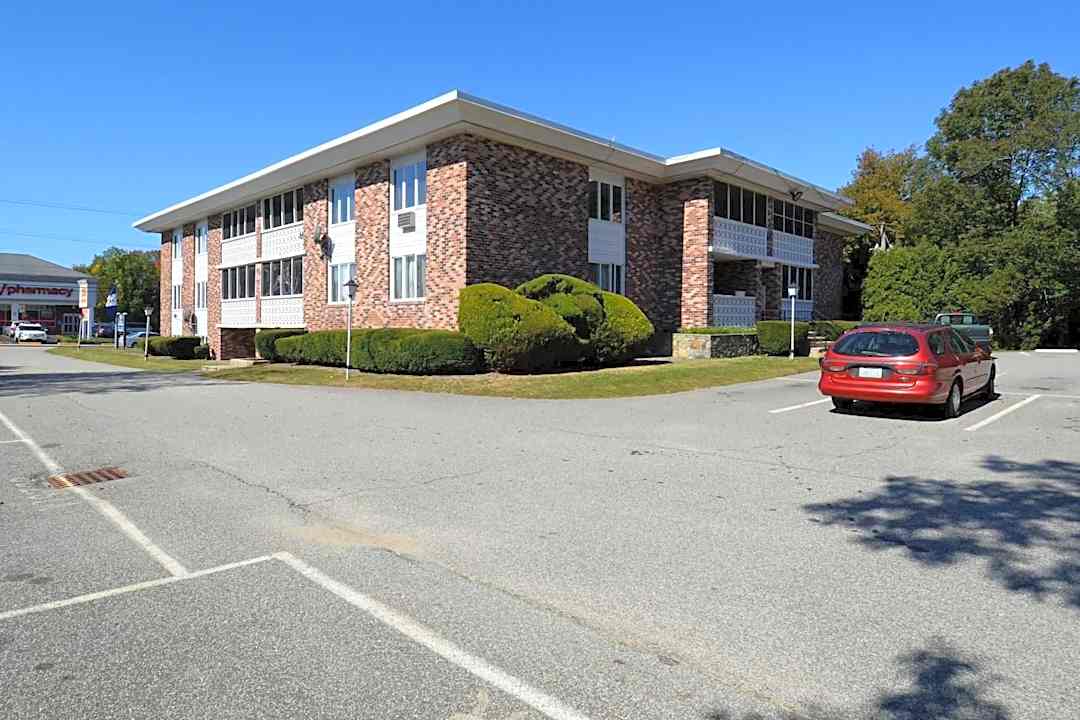 warren apartments 624 metacom ave warren ri apartments for rent rent com