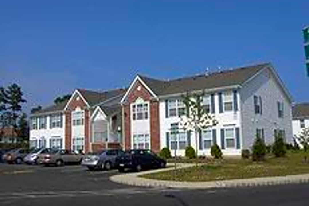 Hidden Creek Apartments - 1 Hidden Creek Boulevard Bayville Nj Apartments For Rent Rentcom