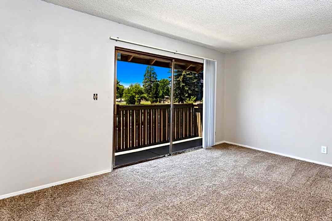 Renew Carmichael 6930 Fair Oaks Boulevard Carmichael Ca Apartments For Rent Rent Com