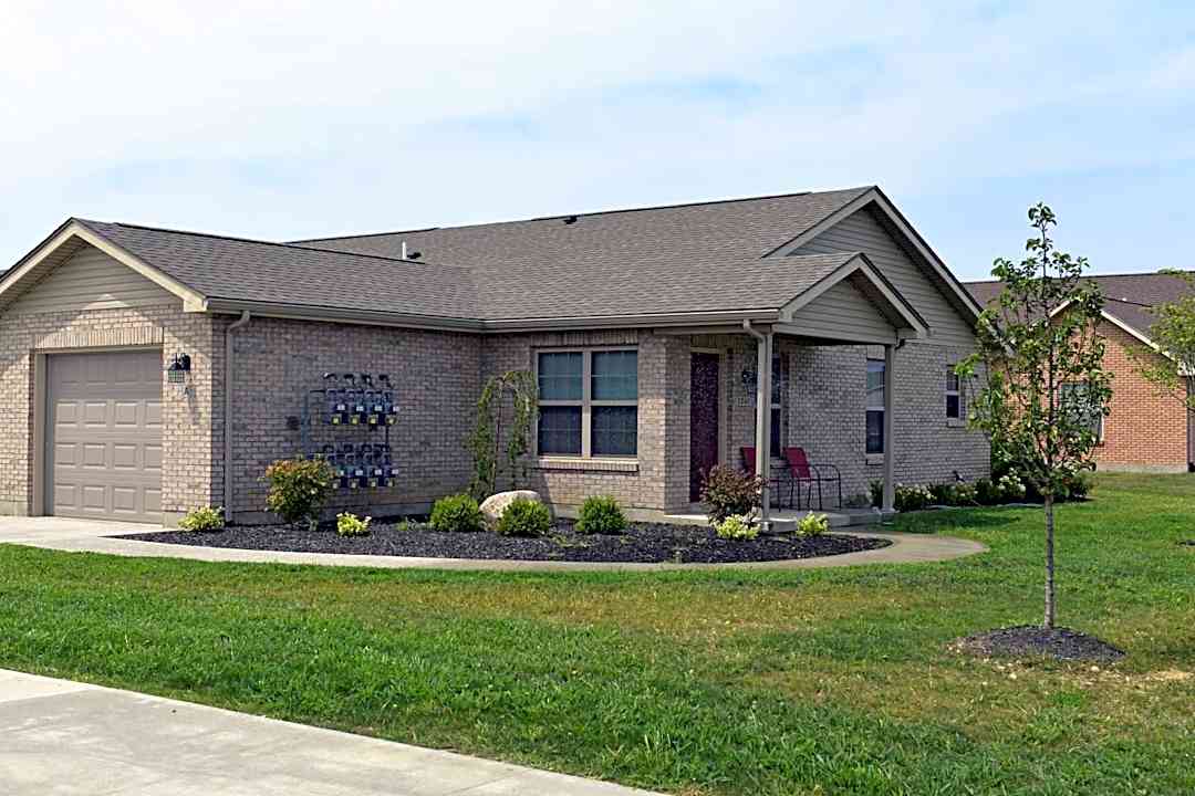 laurel creek apartments townhomes 997 n market st troy oh apartments for rent rent com