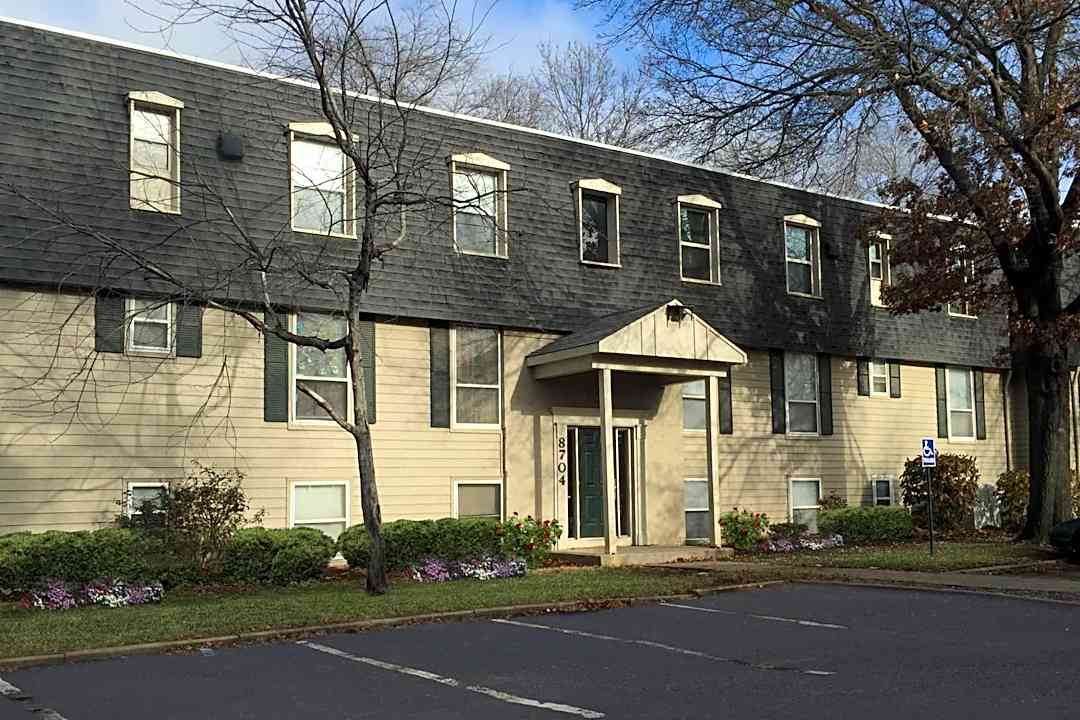 antioch crossing 8710 west 106th terrace overland park ks apartments for rent rent com