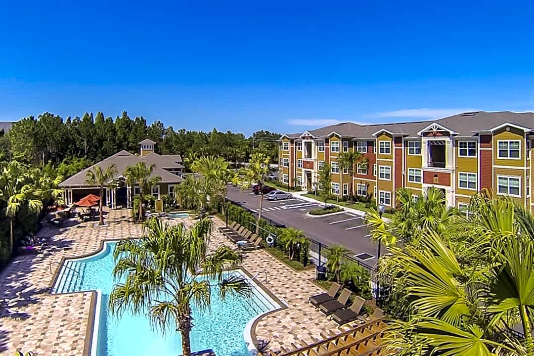 Amalfi At Clearwater 106 Hampton Rd Clearwater Fl Apartments For Rent Rent Com