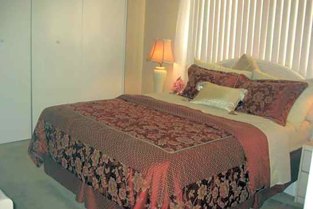 Fairway Park Apartments - 1844 E Fairway Dr Orange Ca Apartments For Rent Rentcom