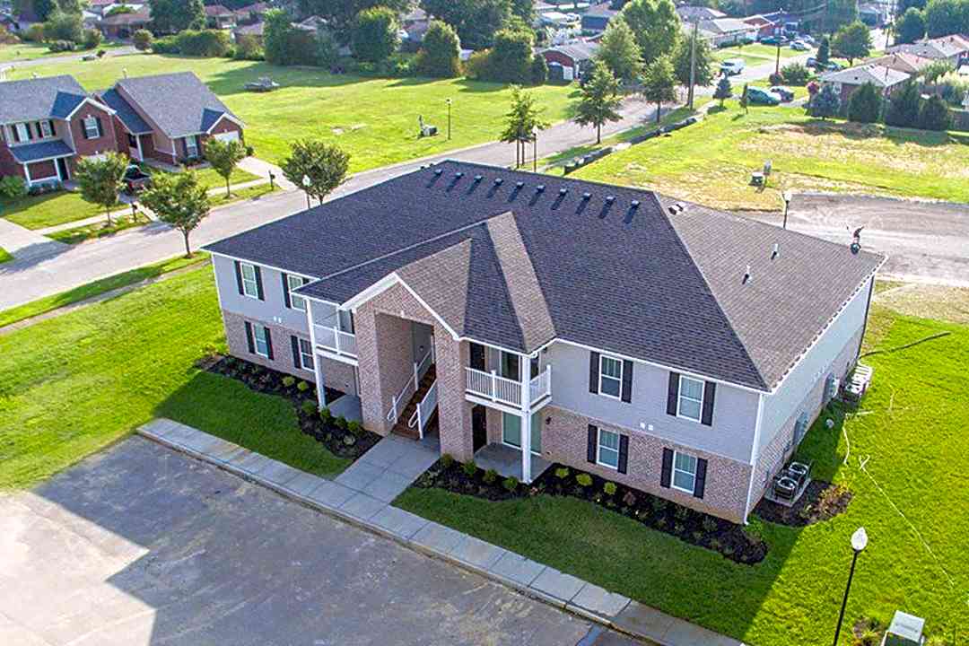 Moss Creek Apartments 7914 Moss Creek Drive Louisville Ky Apartments For Rent Rent Com