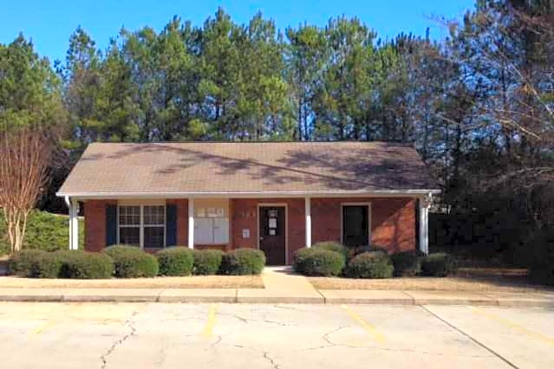 Oakley Cove - 818 Bedell Ave | Auburn, AL Apartments for Rent | Rent.