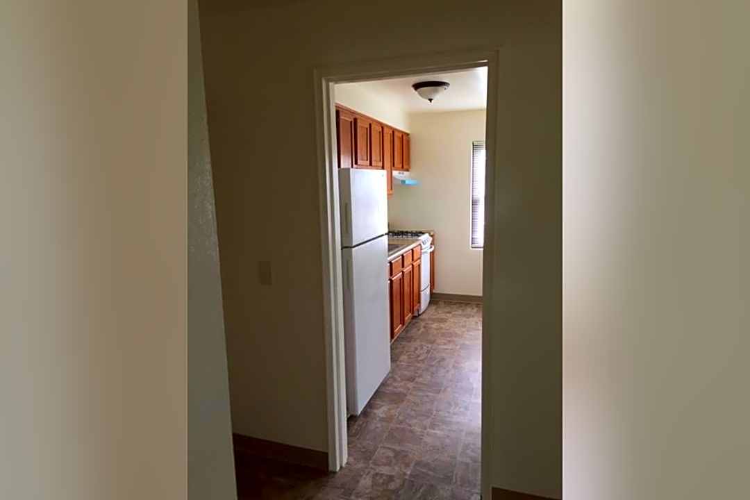 Huntington Park Apartments 1104 Saint Paul St Rochester Ny Apartments For Rent Rent Com