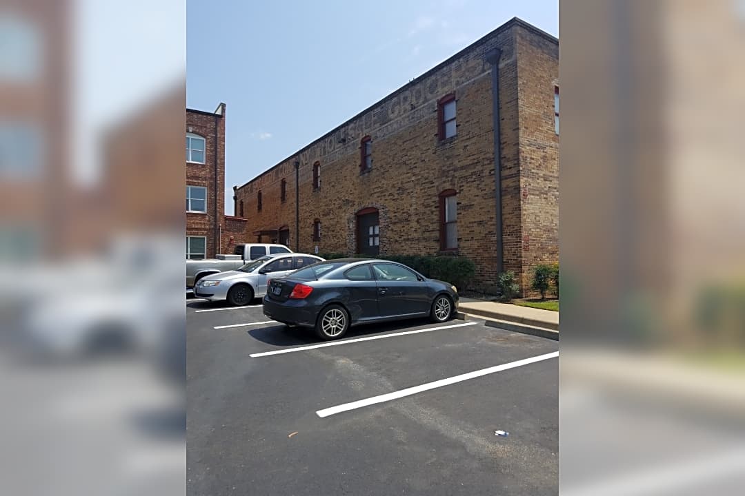 Moore Grocery Lofts 410 N Broadway Ave Tyler Tx Apartments For Rent Rent Com