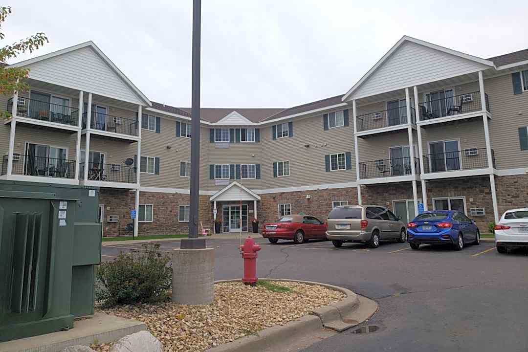 Eagle Pointe Apartments - 2550 Voyageur Pkwy Hastings Mn Apartments For Rent Rentcom