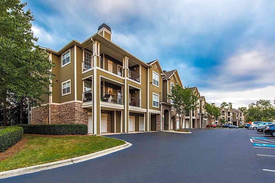 Marquis At Carmel Commons 6818 Northbury Ln Charlotte Nc Apartments For Rent Rent Com