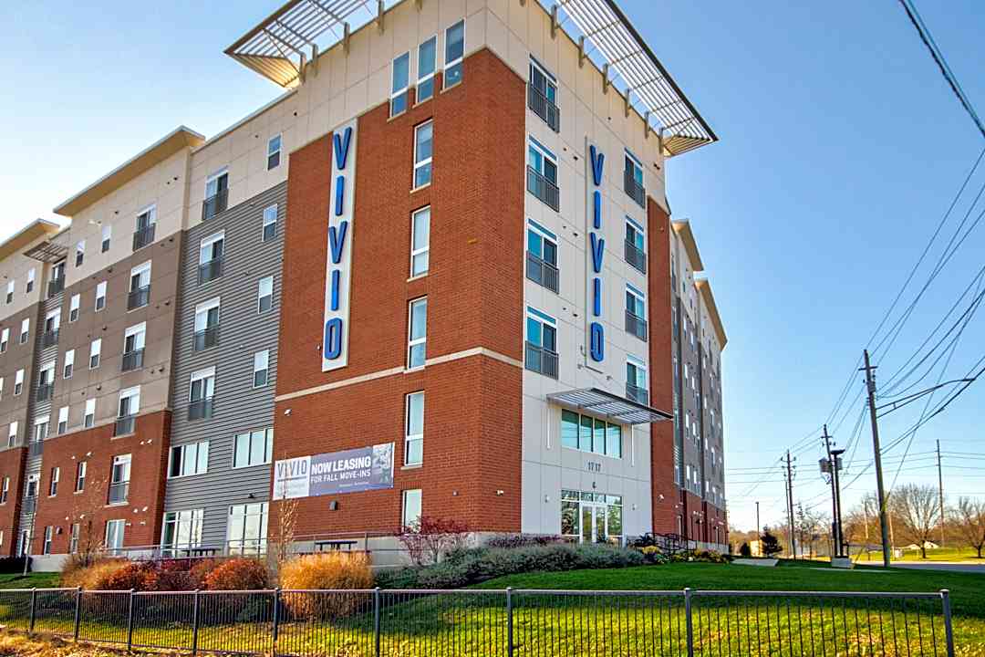 Vivio On Tenth 1717 W 10th St Indianapolis In Apartments For Rent Rent Com