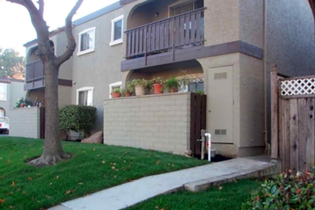 Buchanan Crossings 4196 Loveridge Rd Pittsburg Ca Apartments For Rent Rent Com