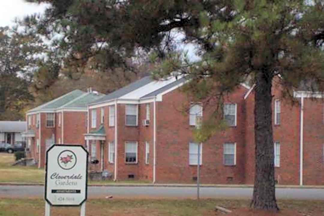 Cloverdale Garden Apartments 1208 Clarendon Ave Bessemer Al Apartments For Rent Rent Com