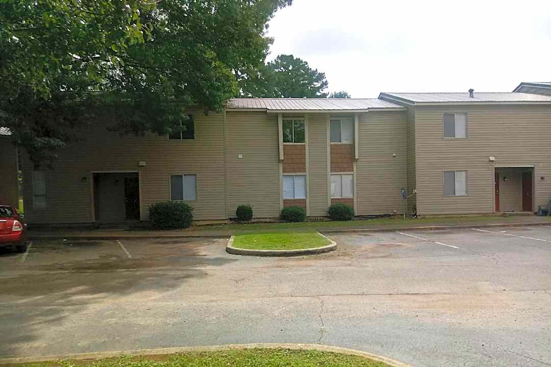 Fox Valley Apartment Homes 5108 Mcclellan Blvd Anniston Al Apartments For Rent Rent Com