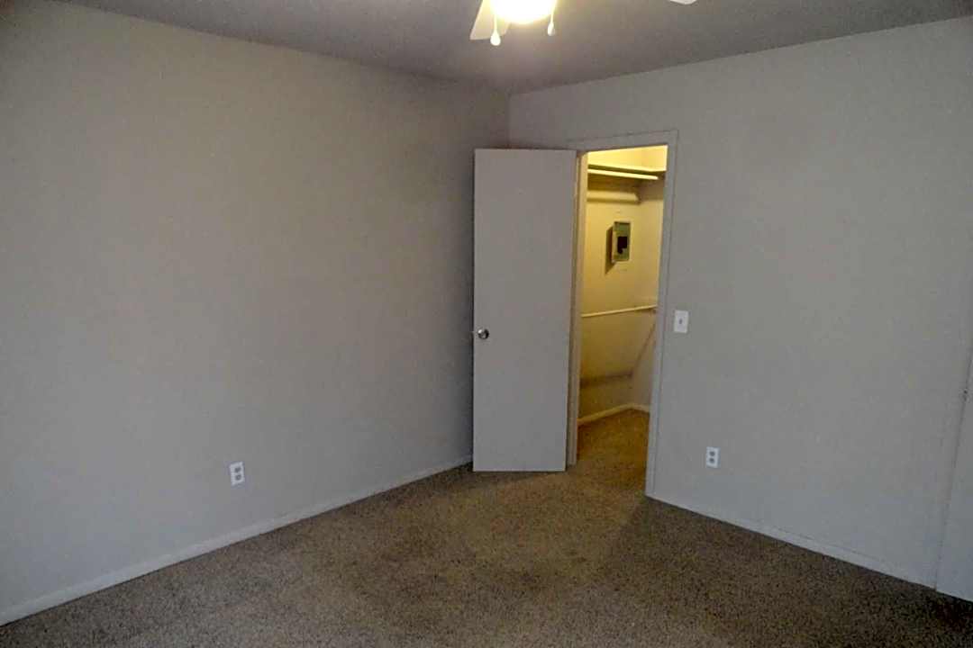 western oaks 7408 nw 22nd st bethany ok apartments for rent rent com