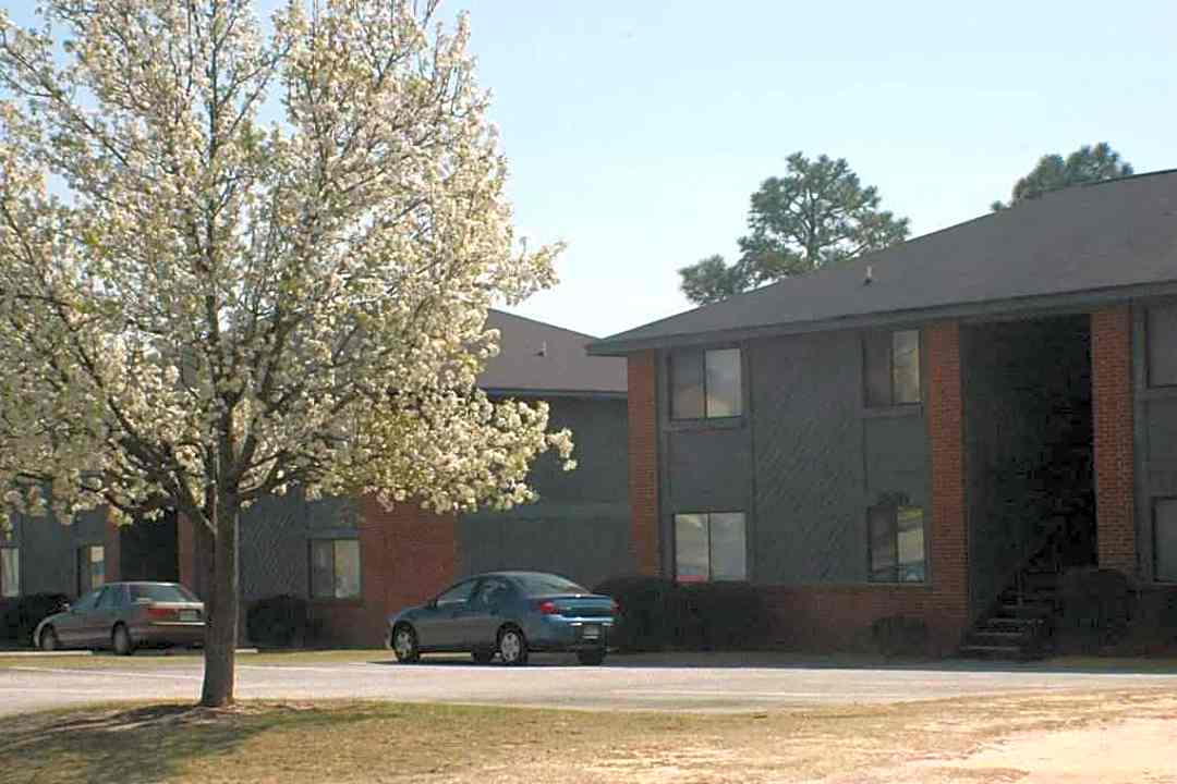 regency village 2810 1 2 thomas lane augusta ga apartments for rent rent com