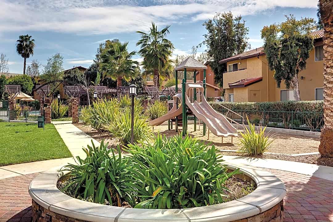 hidden cove apartments 910 del dios hwy escondido ca apartments for rent rent com