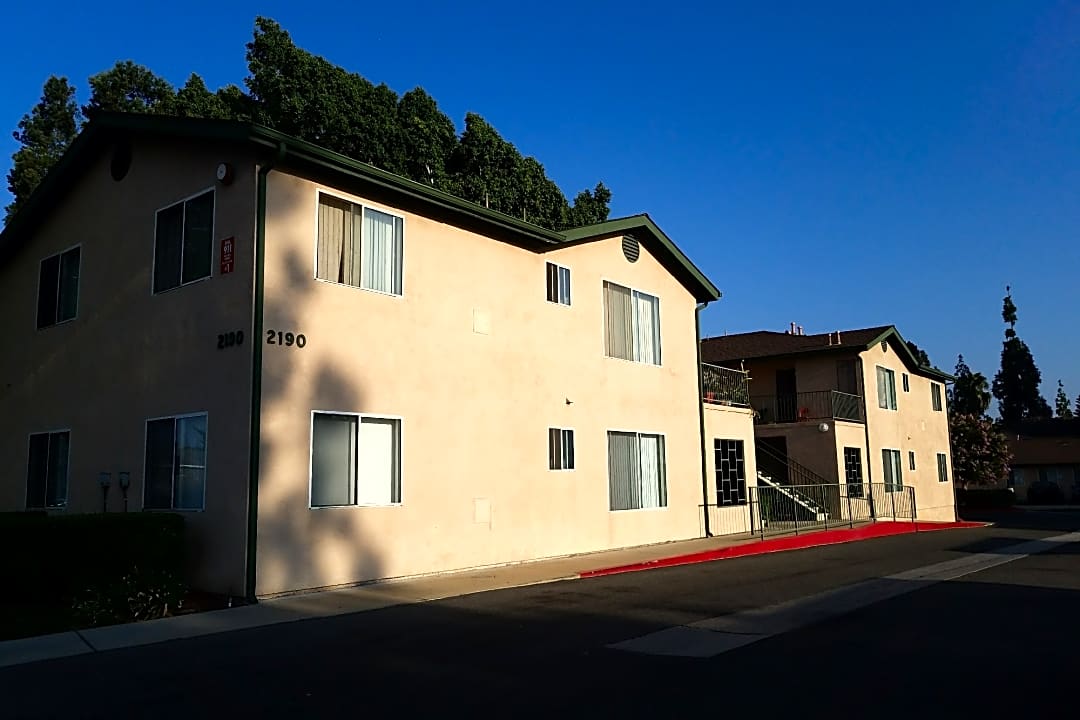 East Fullerton Villas Apartments - 2140 E Chapman Ave | Fullerton, CA  Apartments for Rent | Rent.