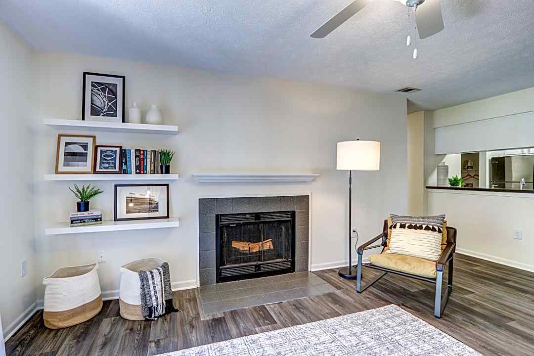 Eagle Ridge Apartments - 1500 Eagle Ridge Drive Monroeville Pa Apartments For Rent Rentcom