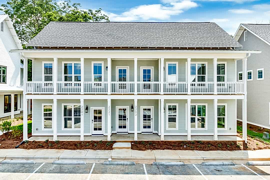 The Avenue Auburn 600 N Gay Street Auburn Al Apartments For Rent Rent Com