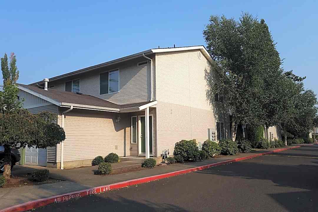 amber manor townhomes 3750 3762 amber st ne salem or apartments for rent rent com