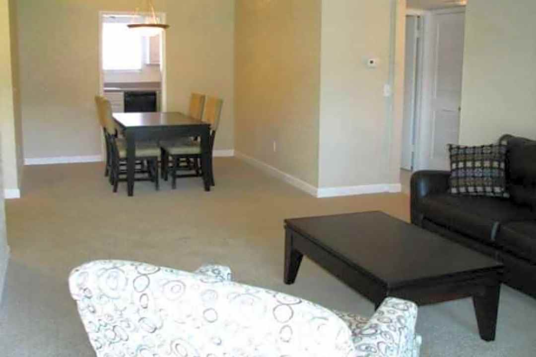 shoreline community apartments 4455 confederate point rd jacksonville fl apartments for rent rent com
