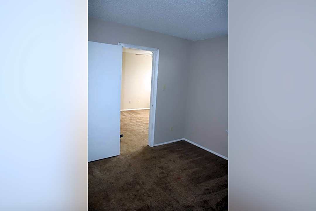 Arbors Of Bastrop Apartments 202 Childers Dr Bastrop Tx Apartments For Rent Rent Com