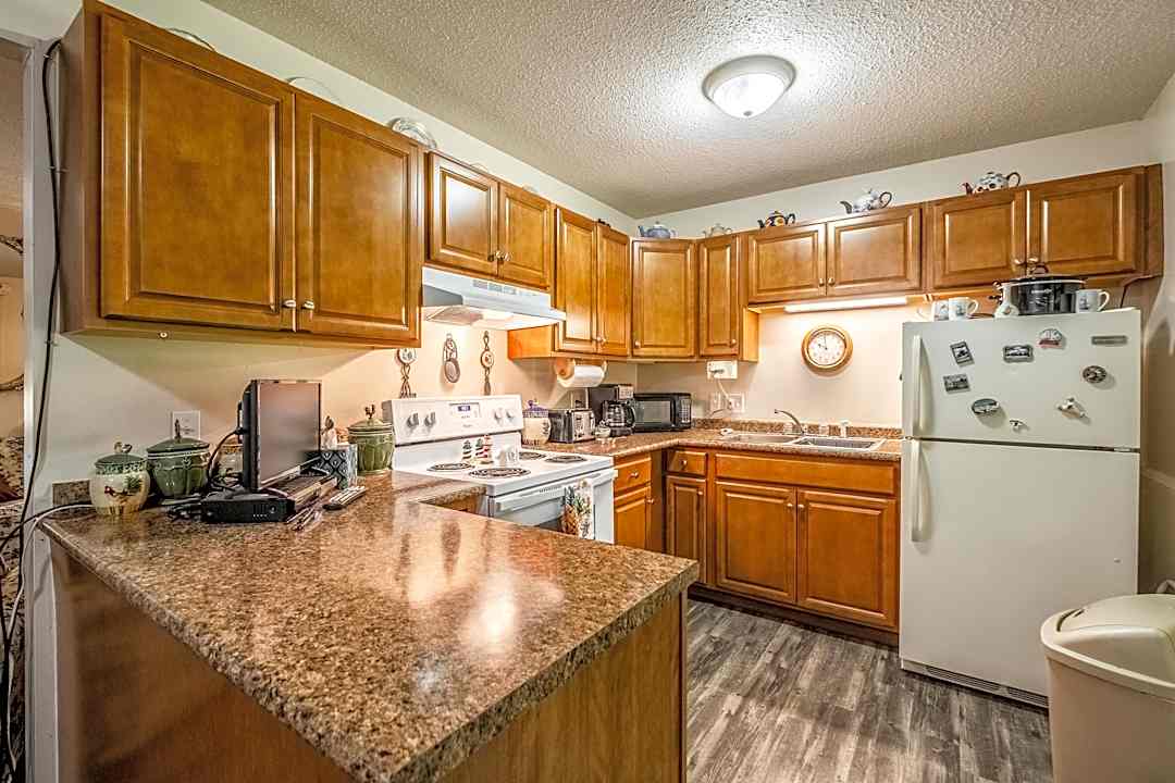 Orchard Park Apartments 10 Crestwood Dr Waterville Me Apartments For Rent Rent Com