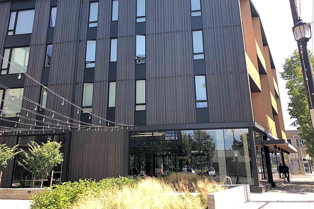 Lents Commons 9101 Se Foster Rd Portland Or Apartments For Rent Rent Com