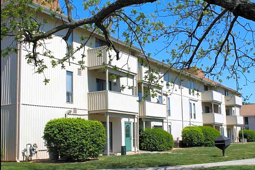 view high lake apartments kansas city