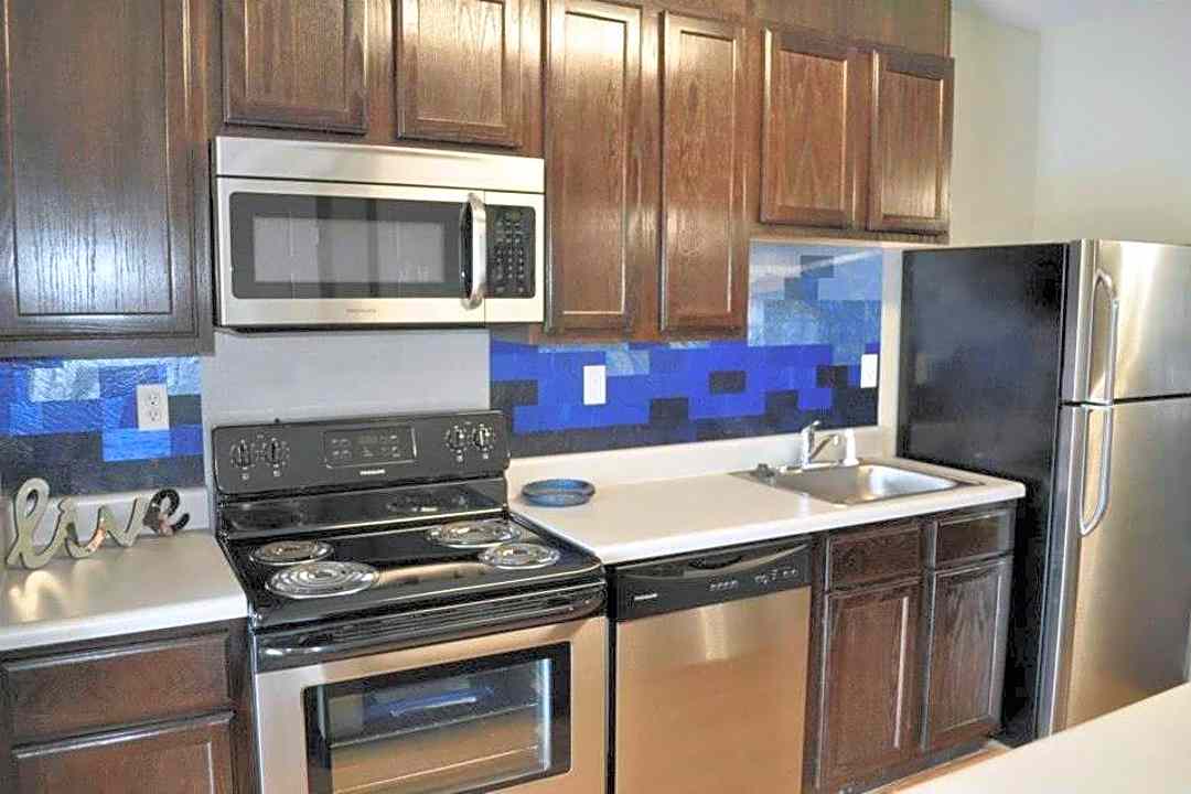 Elevate Student Living - 701 E Elm St Springfield Mo Apartments For Rent Rentcom