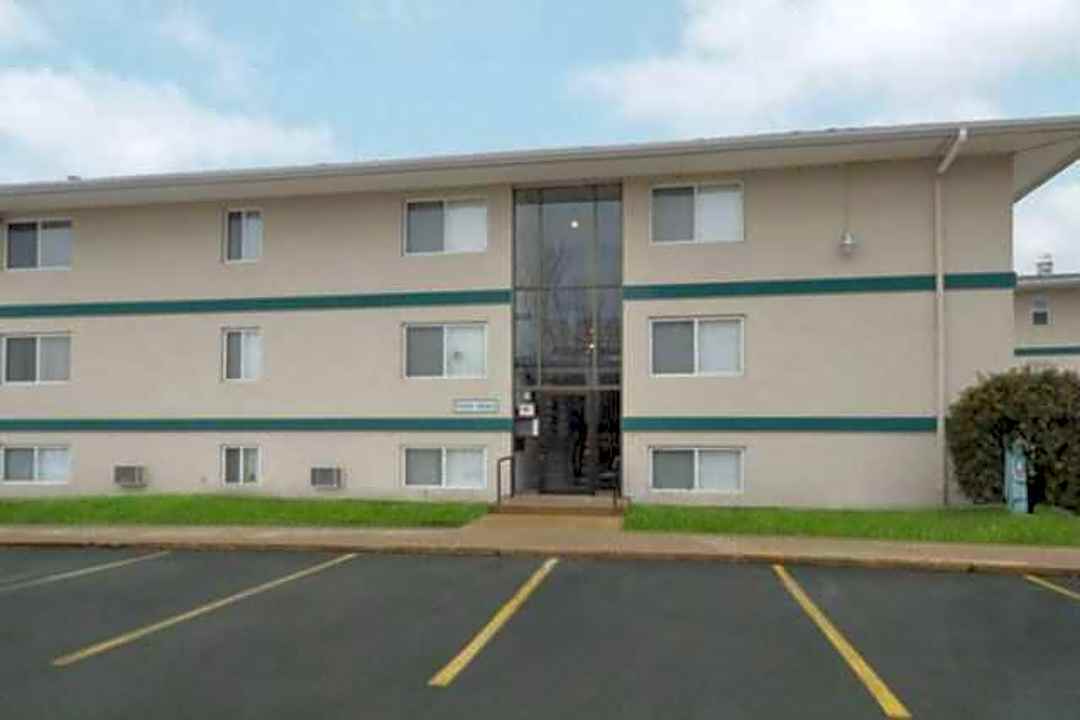 amber manor 807 ridge dr dekalb il apartments for rent rent com