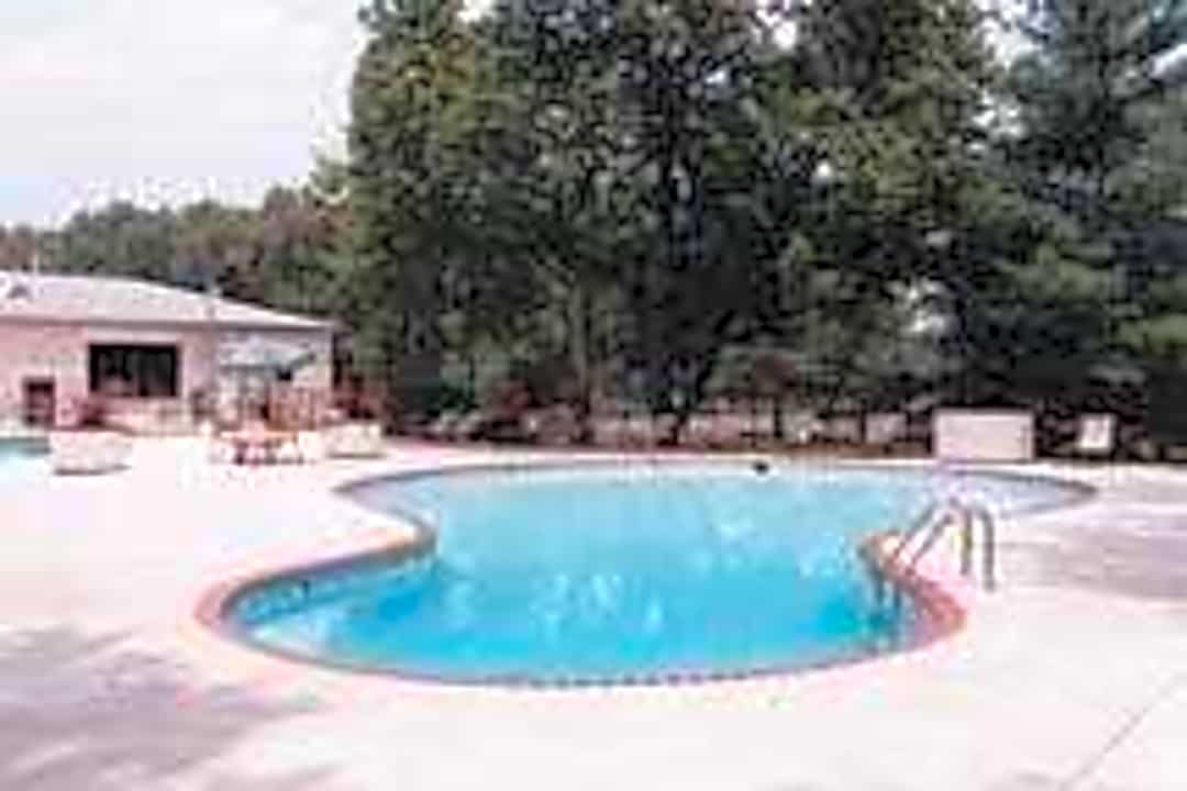 chez paree apartments townhomes 240 chez vant ct hazelwood mo apartments for rent rent com
