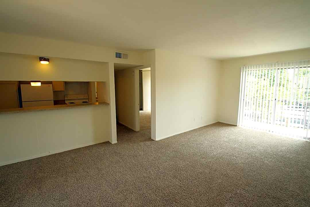 the biltmore dallas 6251 melody ln dallas tx apartments for rent rent com