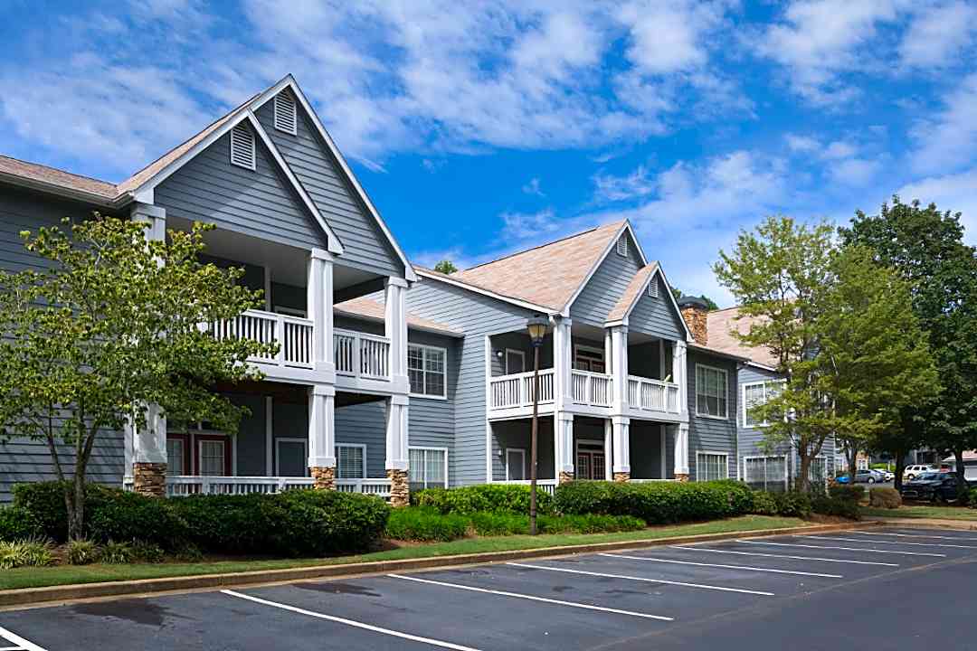 Avenues Of Kennesaw East West 3900 George Busbee Pkwy Nw Kennesaw Ga Apartments For Rent Rent Com