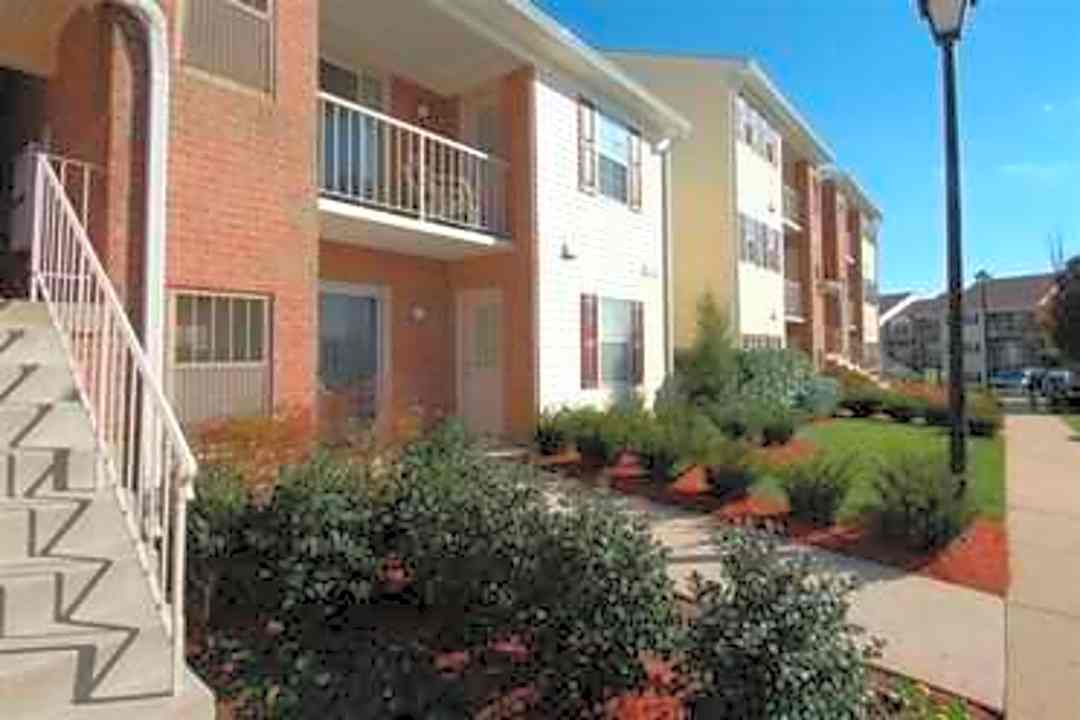 madison ridge apartments 14806 rydell rd centreville va apartments for rent rent com