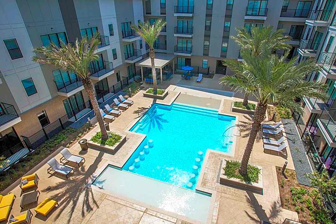 Alta City West 9235 Westheimer Rd Houston Tx Apartments For Rent Rent Com