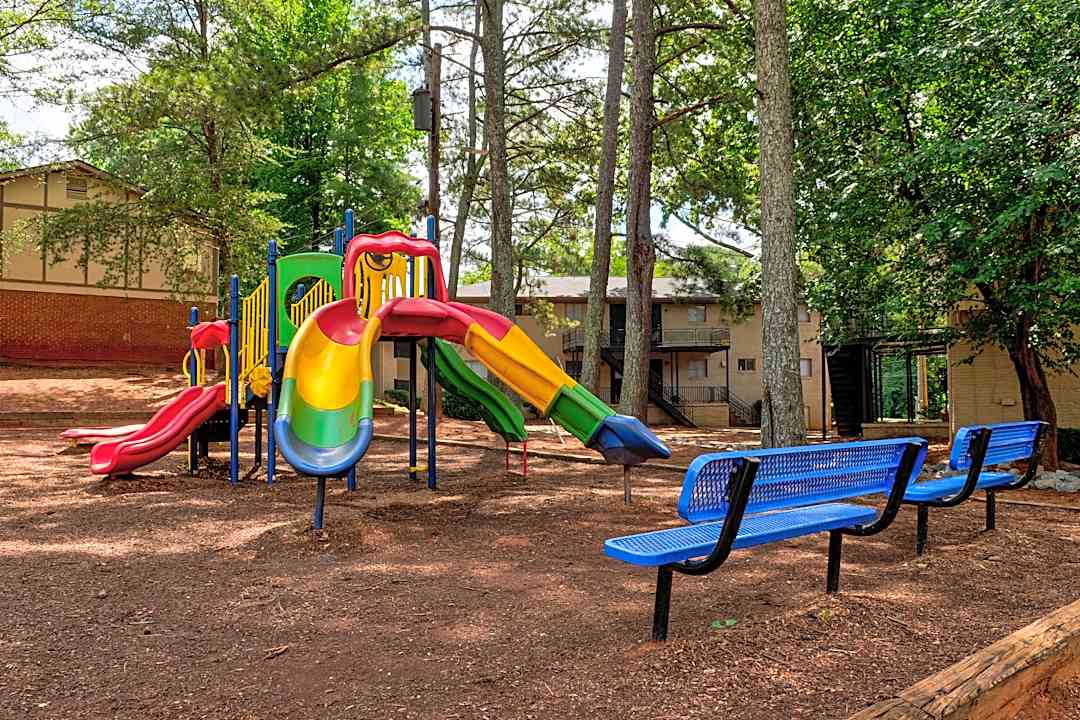 Forty 15 Apartment Homes 4015 Covington Highway Decatur Ga Apartments For Rent Rent Com