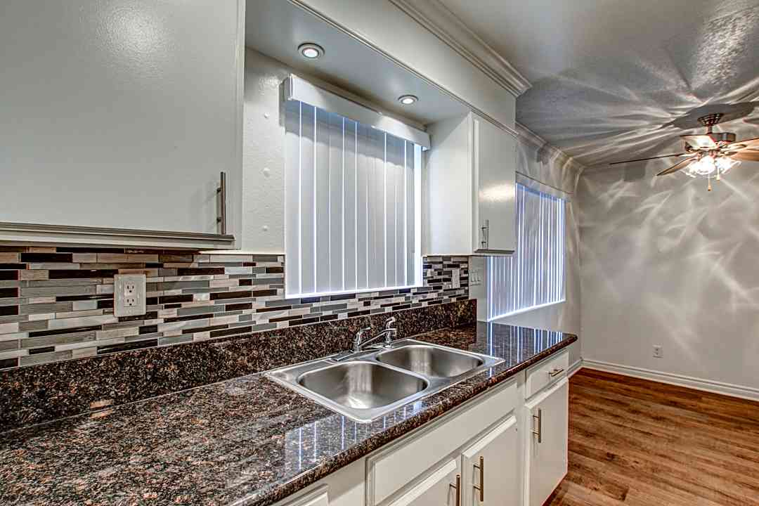 Balcom Park 110 S Balcom Ave Fullerton Ca Apartments For Rent Rent Com