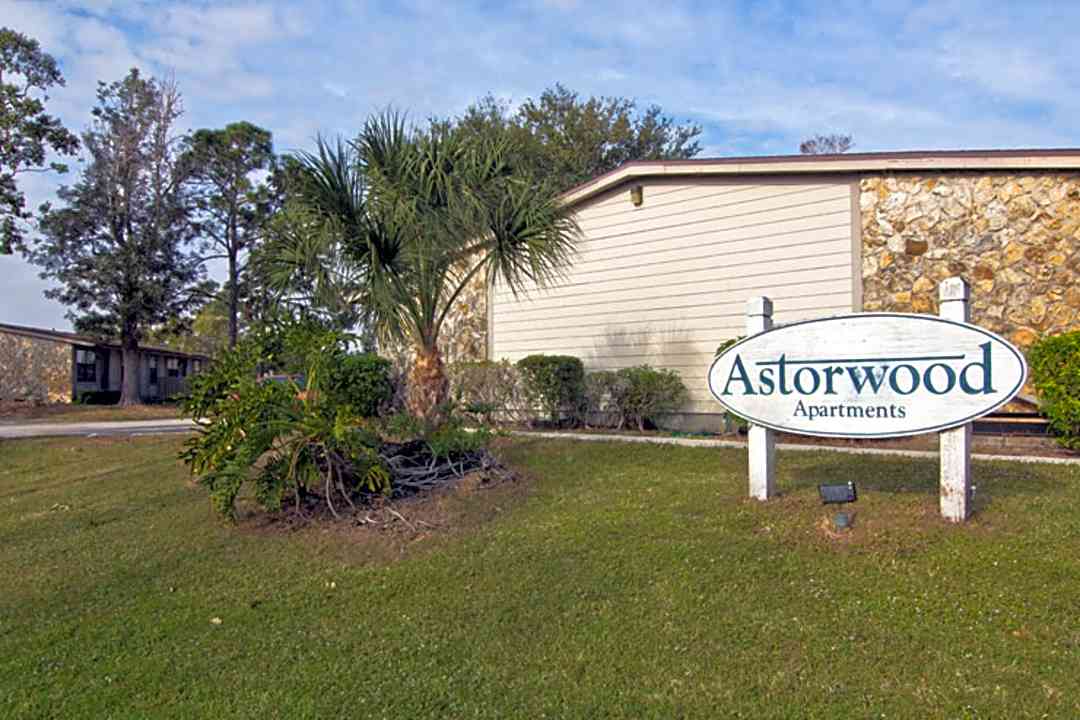 Astorwood Apartments 1228 Se Astorwood Pl Stuart Fl Apartments For Rent Rent Com