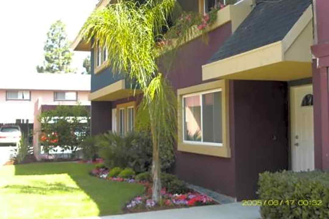 Avalon Apartments 14382 Red Hill Ave Tustin Ca Townhomes For Rent Rent Com