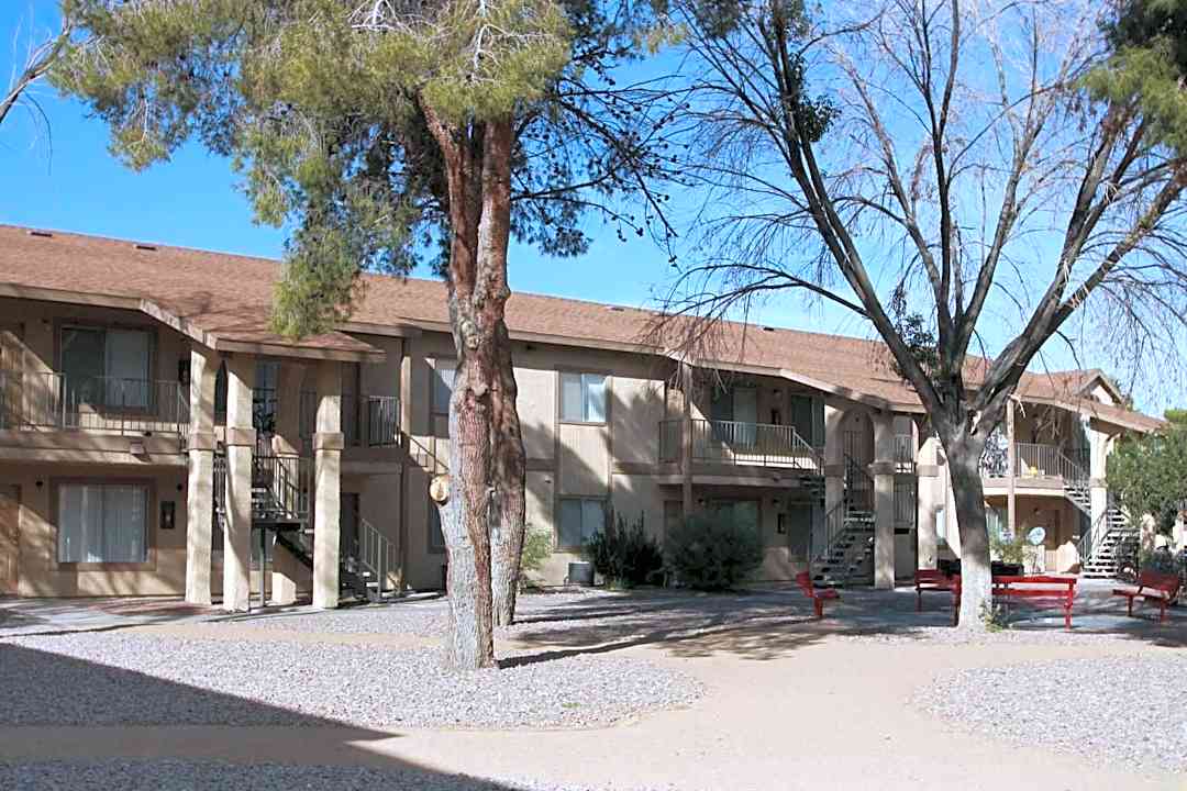 crossings at lake mead 1901 n jones blvd las vegas nv apartments for rent rent com