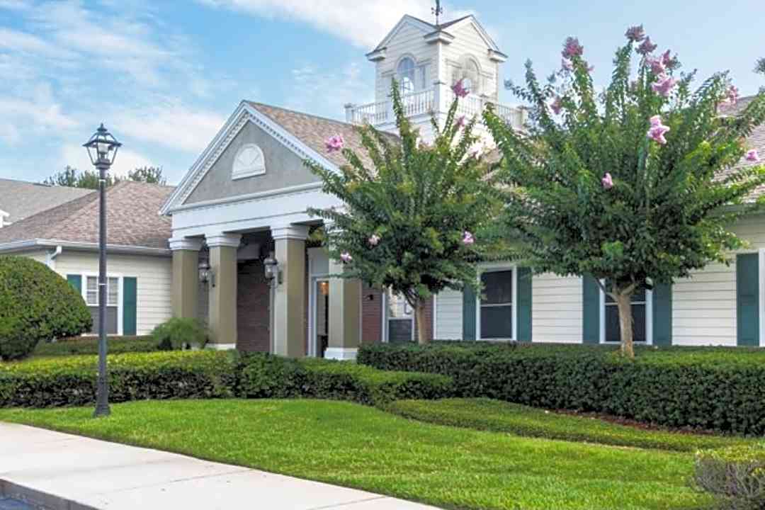 Charleston Club 500 Fox Quarry Ln Sanford Fl Apartments For Rent Rent Com