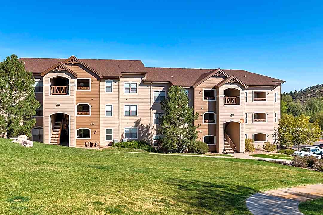 Grand Centennial 5225 Zachary Grv Colorado Springs Co Apartments For Rent Rent Com