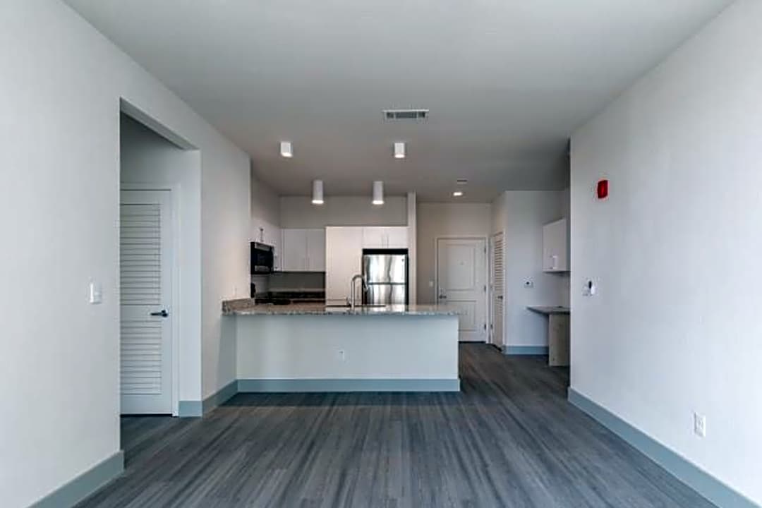 The Lofts at South Lake - 831 Oakley Seaver Drive | Clermont, FL Apartments  for Rent | Rent.