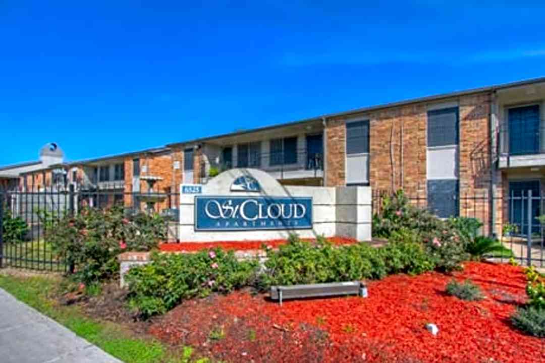 Ashford St Cloud 6525 Hillcroft Avenue Houston Tx Apartments For Rent Rent Com