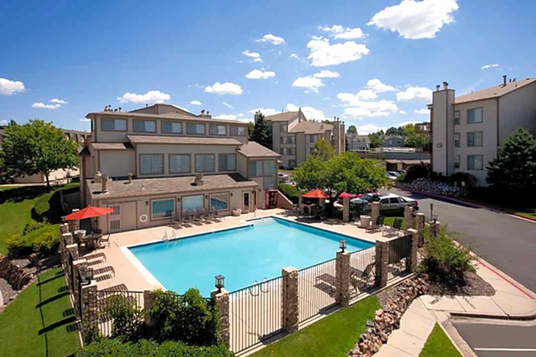 Chestnut Ridge 3655 S Verbena St Denver Co Apartments For Rent Rent Com