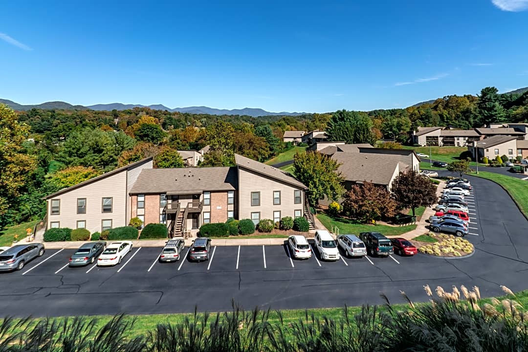 River Ridge - 1906 River Ridge Dr | Asheville, NC Apartments for Rent |  Rent.