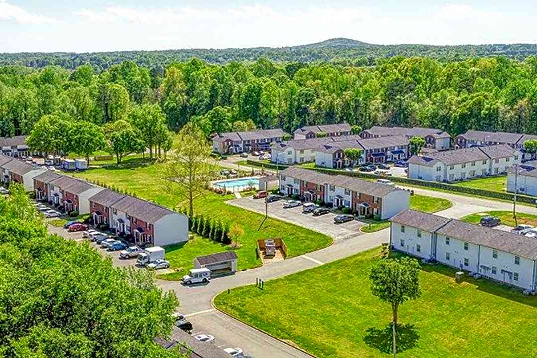 Ashbrook Village 2295 Pineview Ln Gastonia Nc Apartments For Rent Rent Com