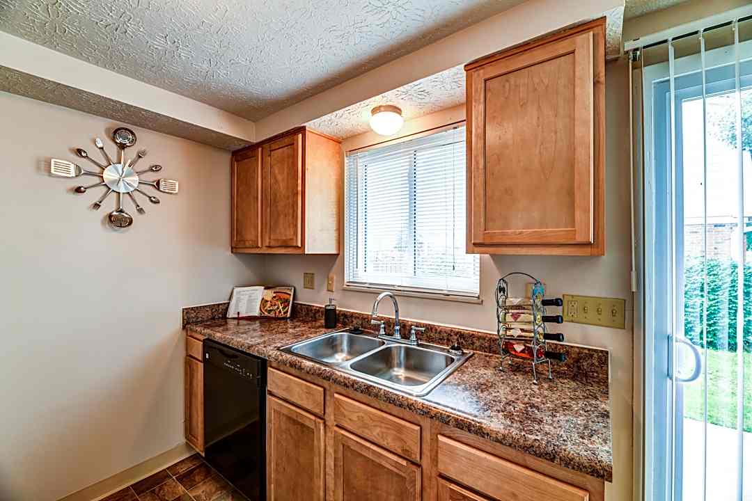 hayes colony 470 mckinley lane delaware oh apartments for rent rent com