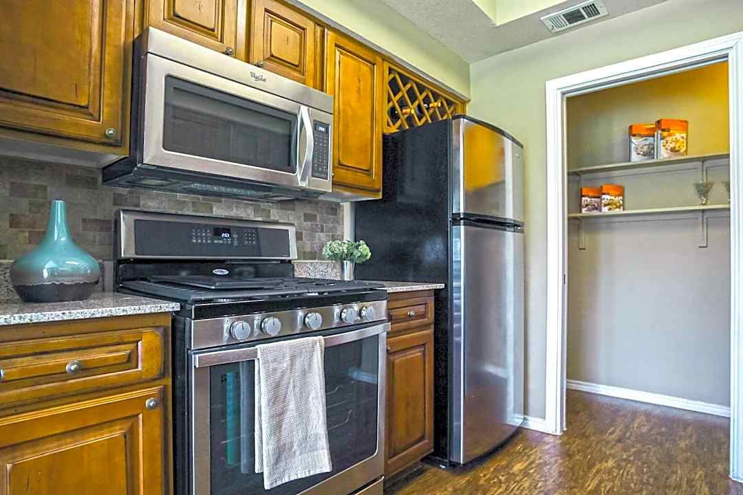waters edge 5000 whitestone ln plano tx apartments for rent rent com